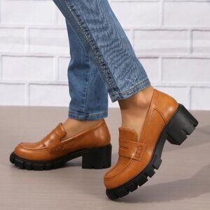 New in box! Womens 7 brown chunky heel platform loafer casual slip in shoes